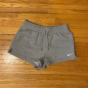 grey nike sweatshorts (phoenix fleece) size s